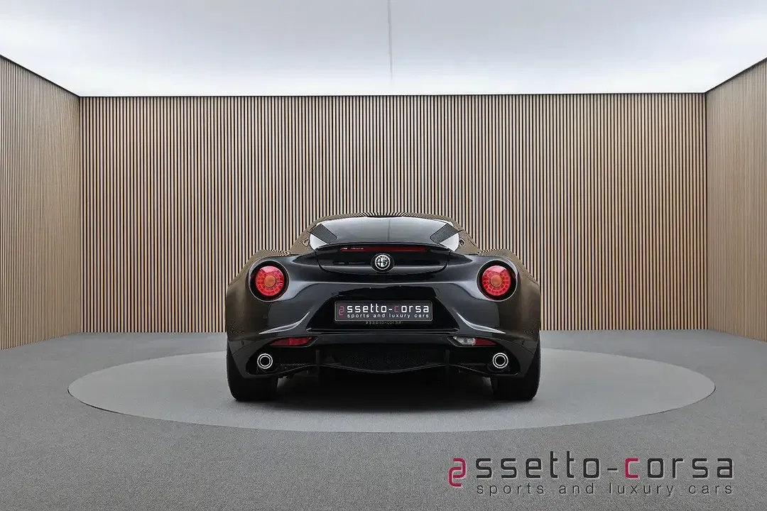 Alfa Romeo 4C - Thumbnail 3
