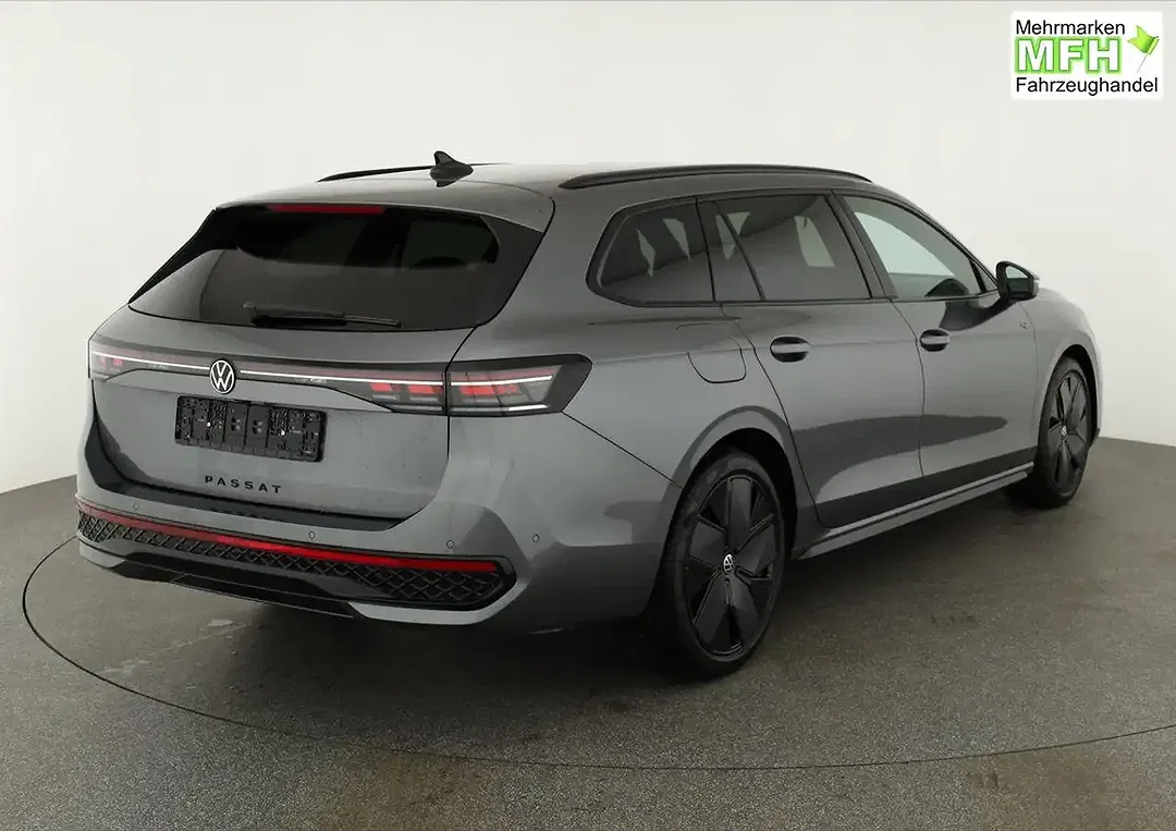 Volkswagen Passat Variant - Thumbnail 2