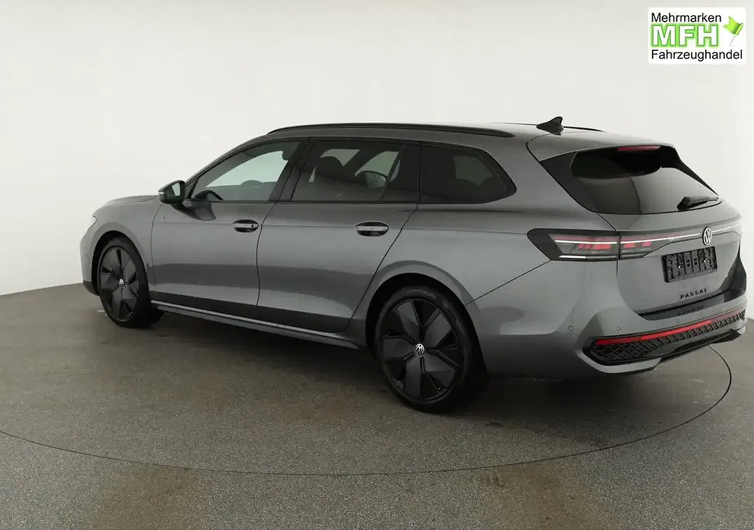 Volkswagen Passat Variant - Thumbnail 3