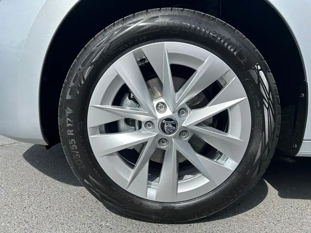 Skoda Octavia - Thumbnail 10