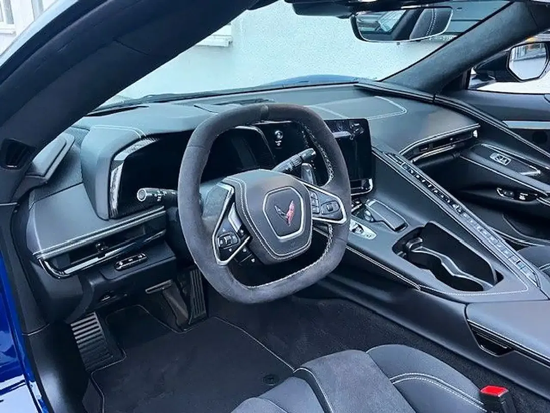 Corvette C8 - Thumbnail 7