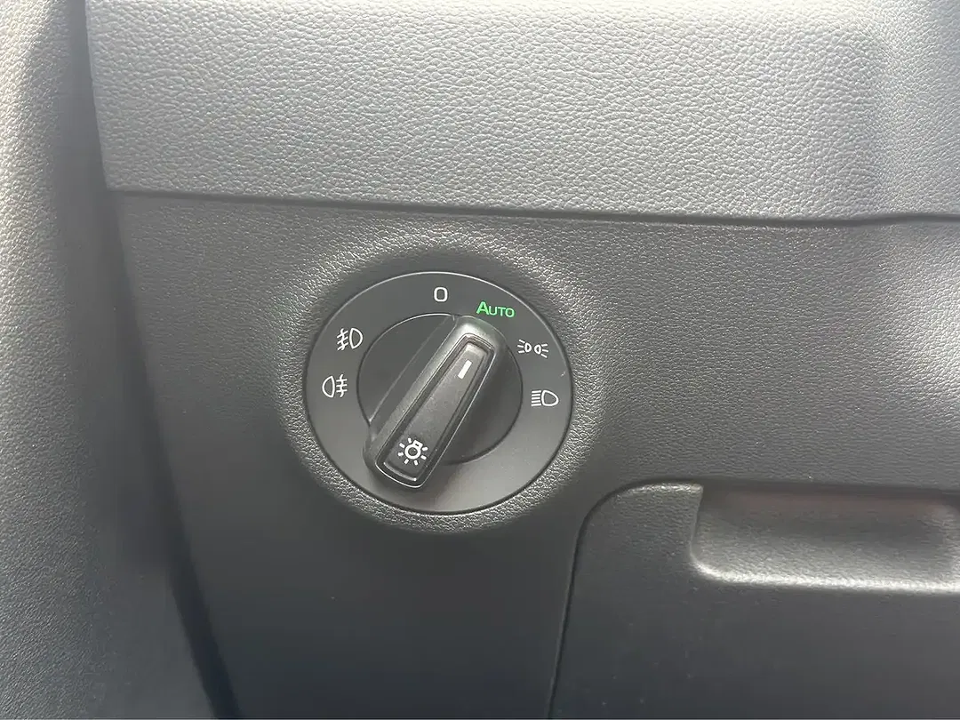 Skoda Karoq - Thumbnail 13