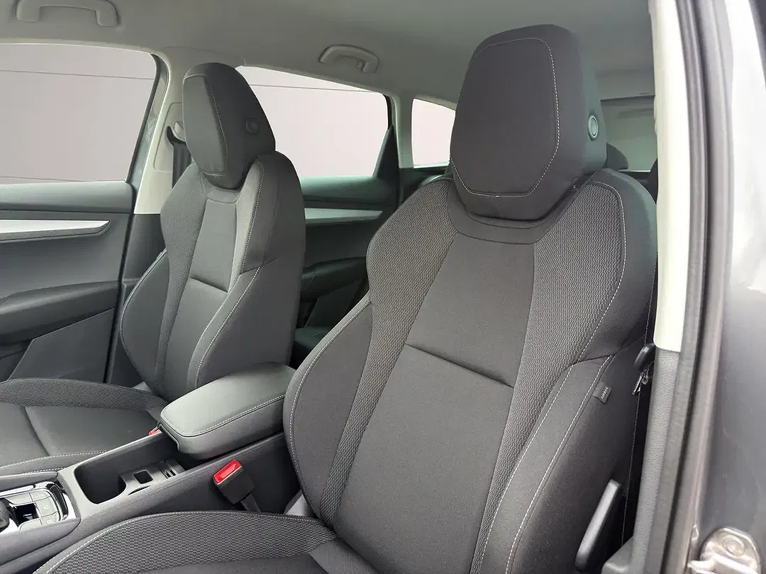 Skoda Karoq - Thumbnail 8