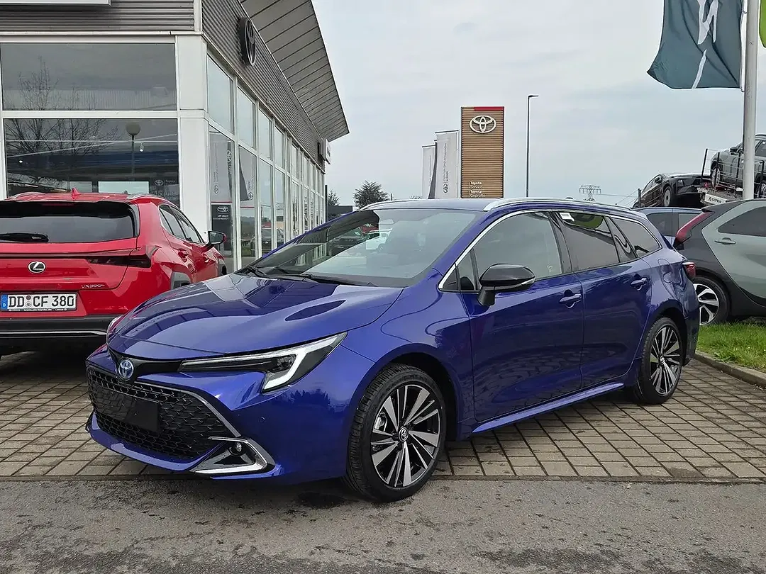 Toyota Corolla - Thumbnail 1