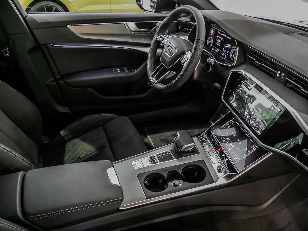 Audi A6 - Thumbnail 3