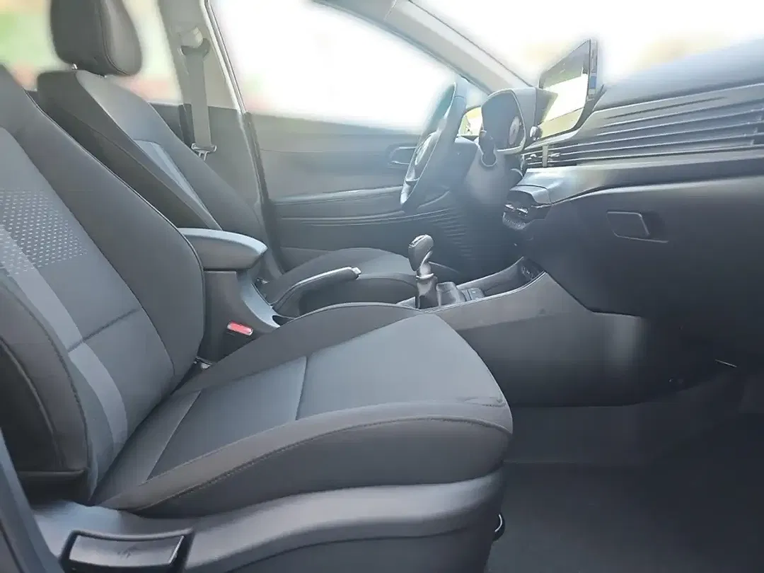 Hyundai i20 - Thumbnail 14