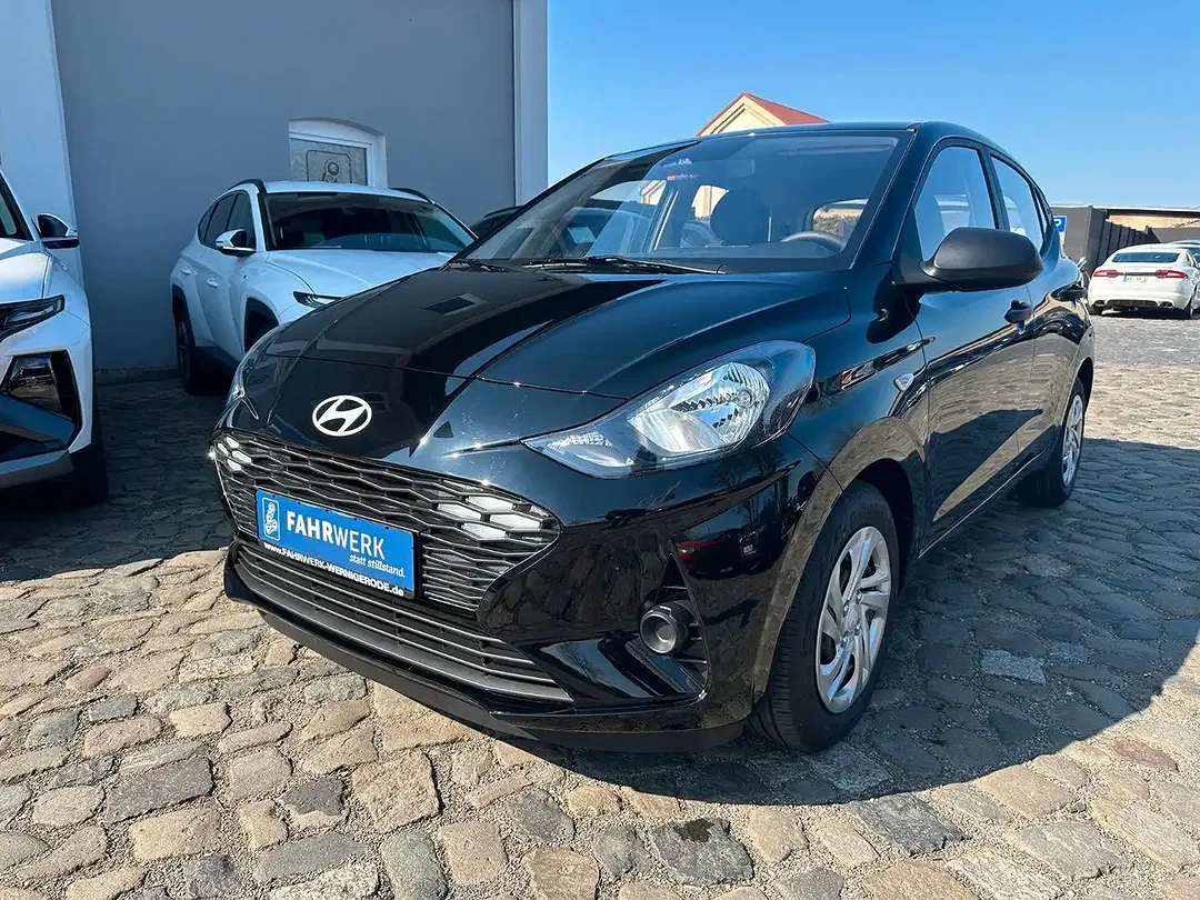 Hyundai i10 - Thumbnail 1