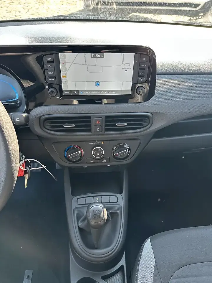 Hyundai i10 - Thumbnail 14