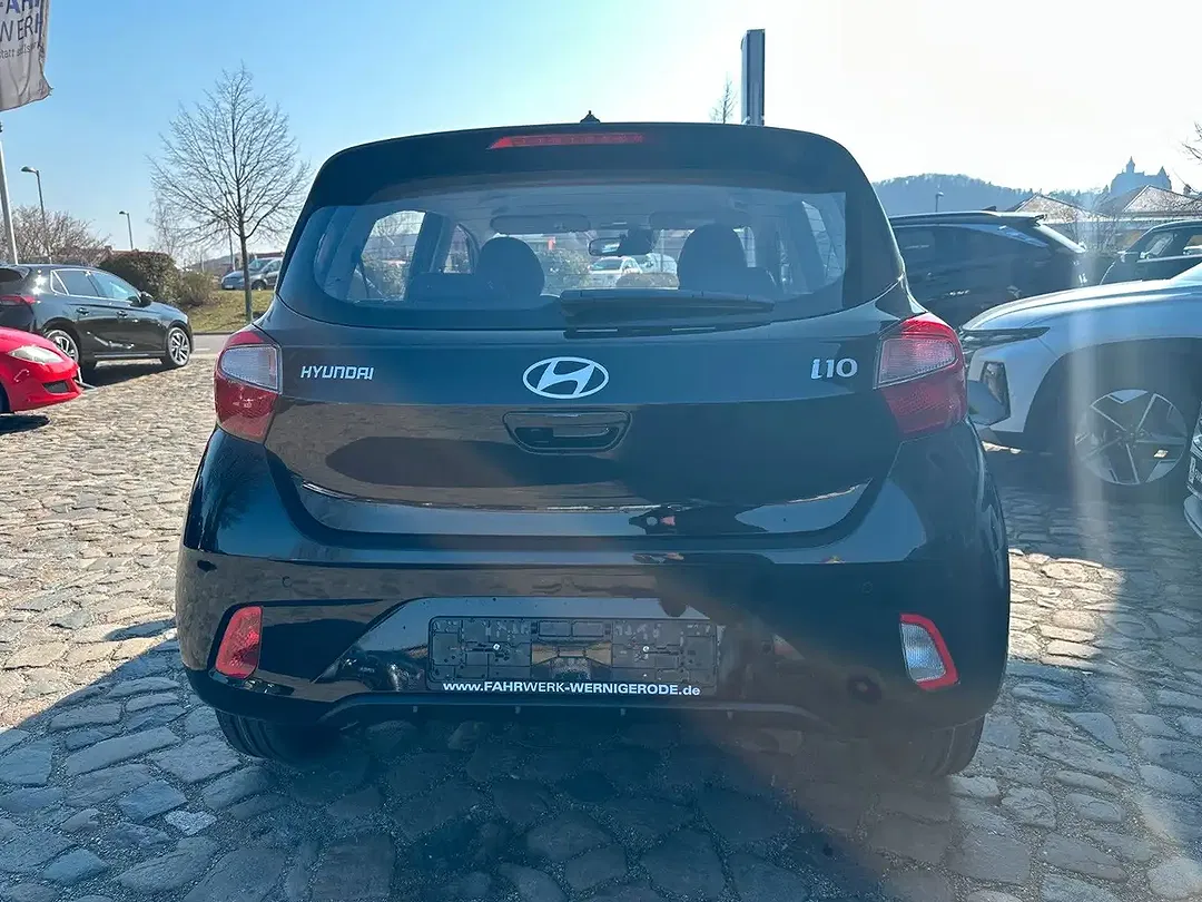 Hyundai i10 - Thumbnail 9