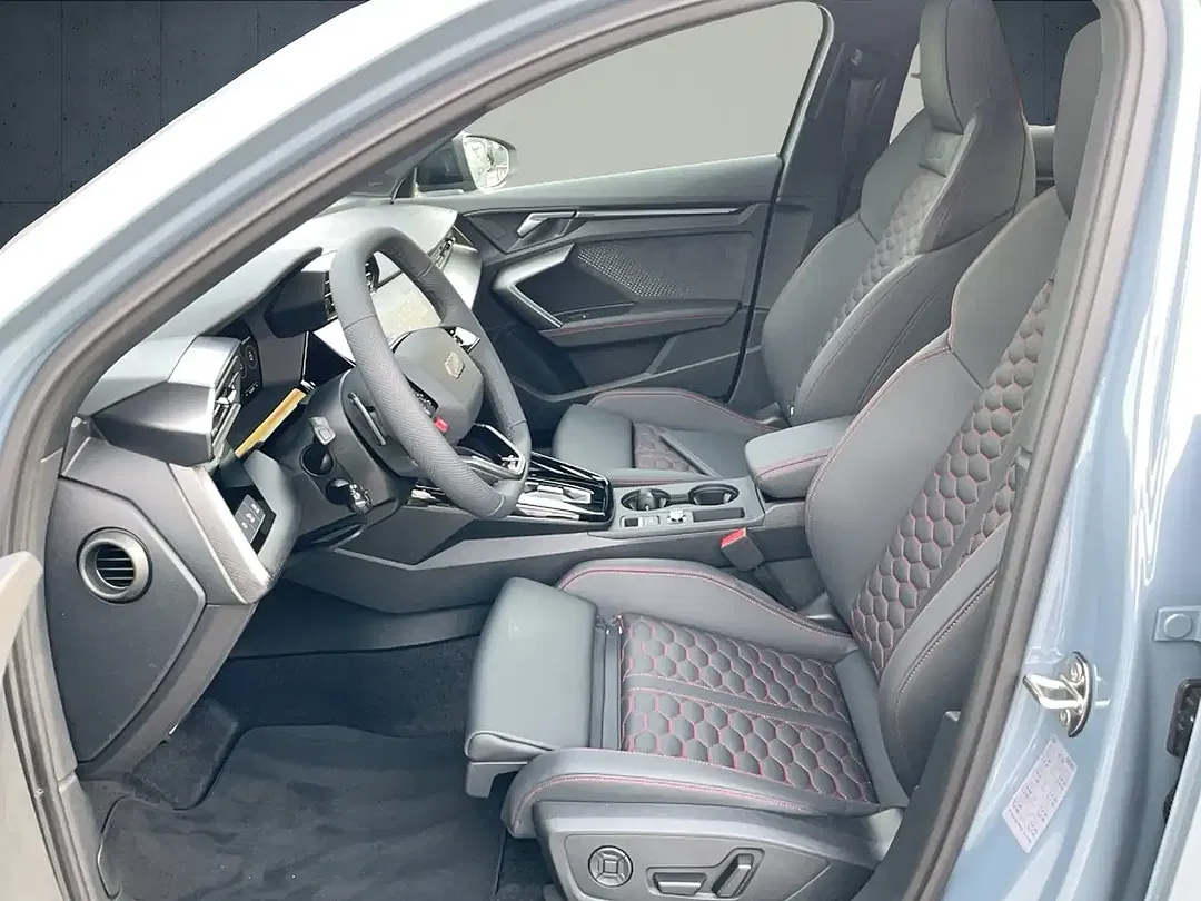 Audi RS3 - Thumbnail 10
