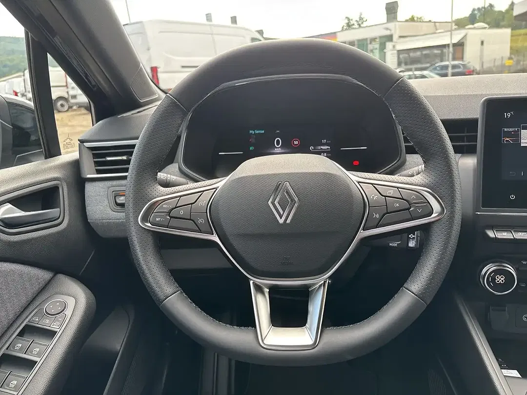 Renault Clio - Thumbnail 13