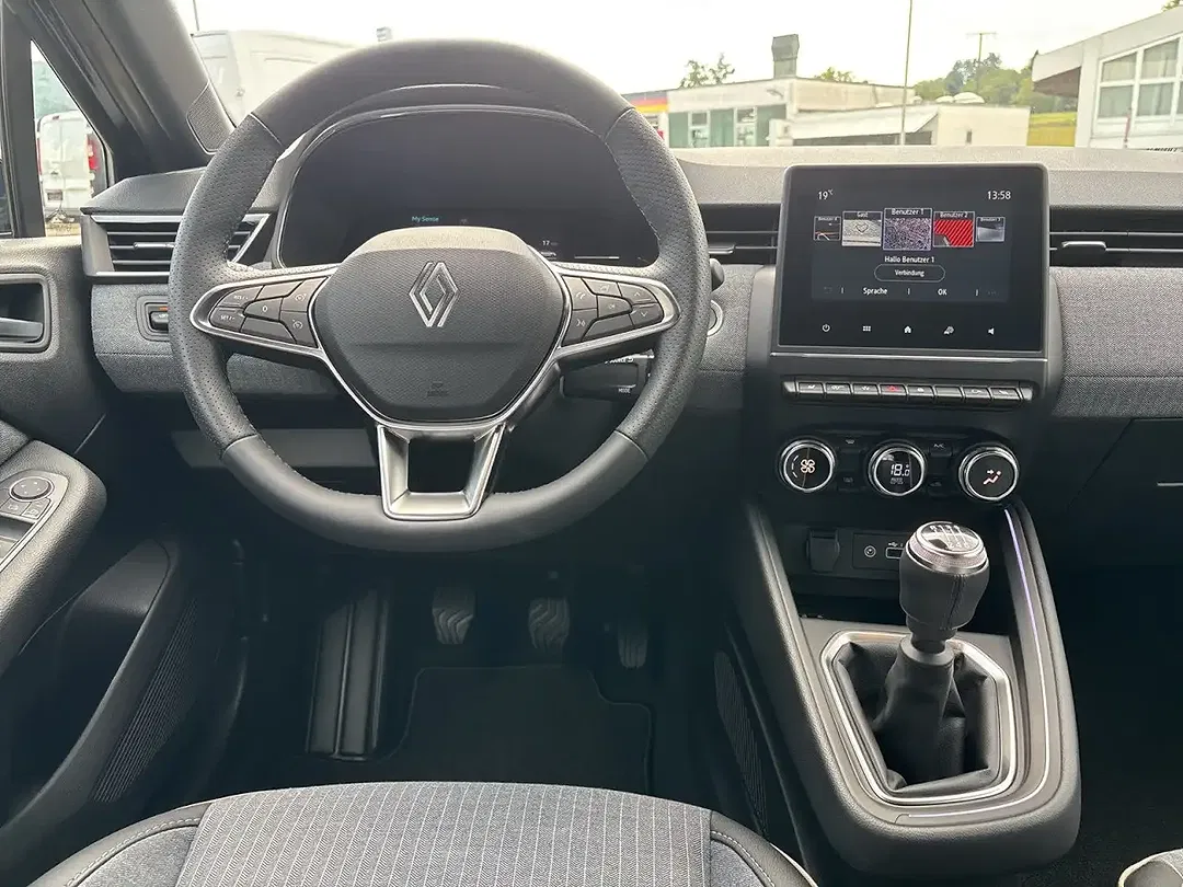 Renault Clio - Thumbnail 14