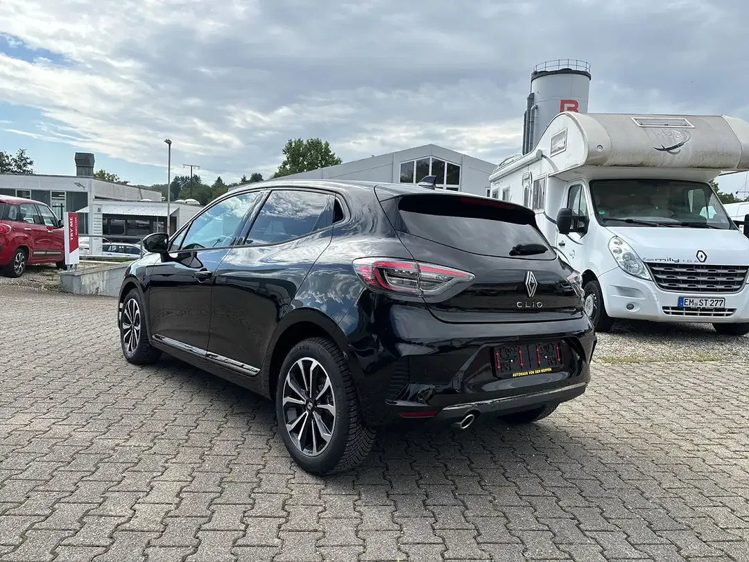 Renault Clio - Thumbnail 3