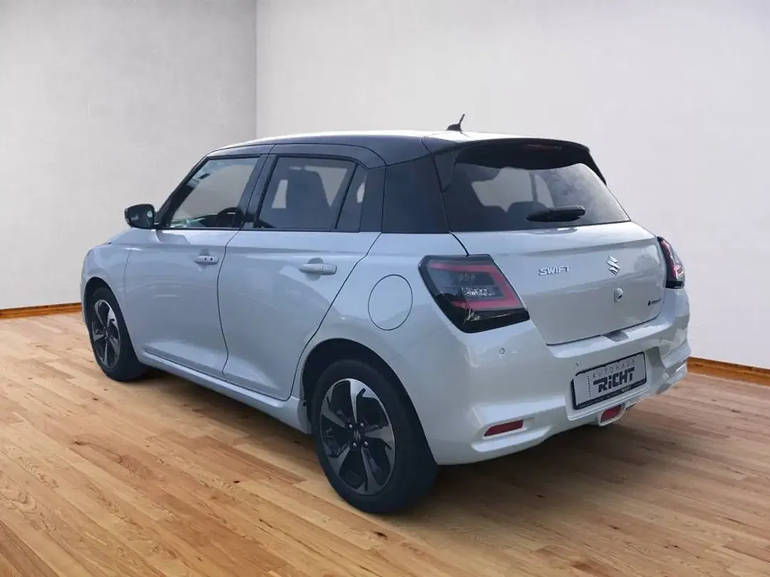 Suzuki Swift - Thumbnail 3