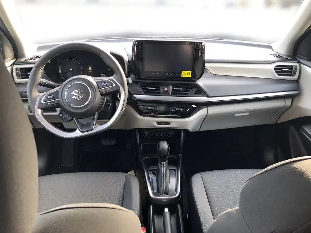 Suzuki Swift - Thumbnail 9