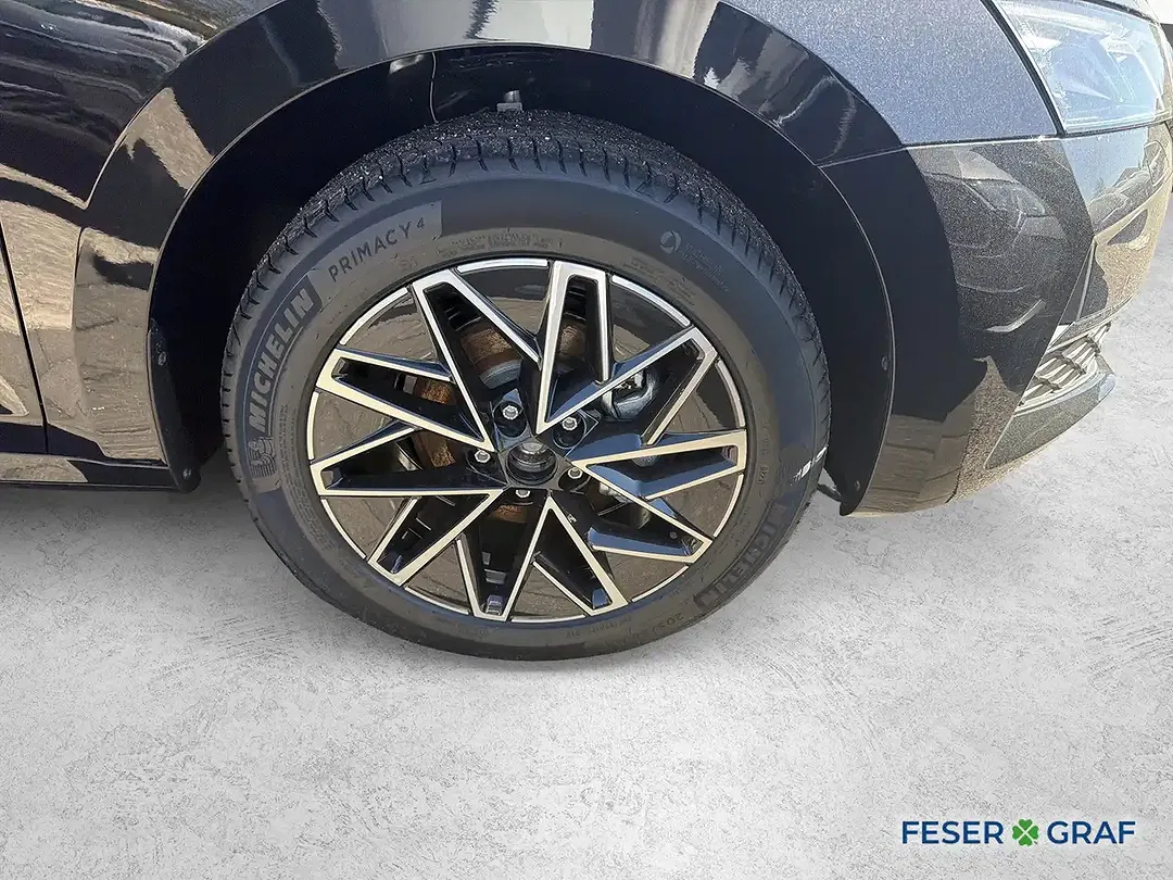 Skoda Octavia - Thumbnail 4