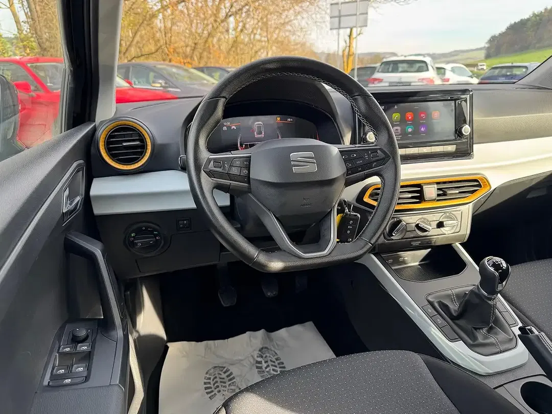 SEAT Arona - Thumbnail 14