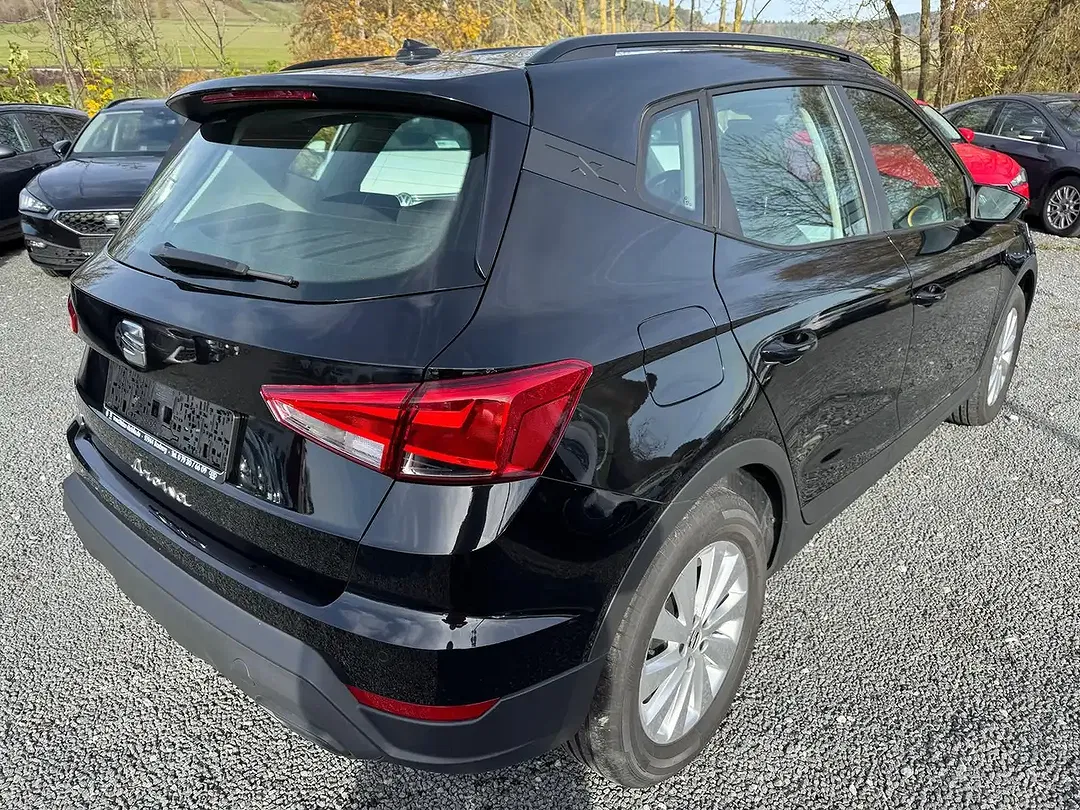 SEAT Arona - Thumbnail 6