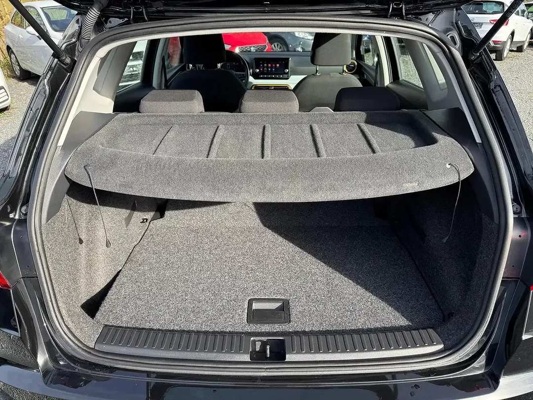 SEAT Arona - Thumbnail 9