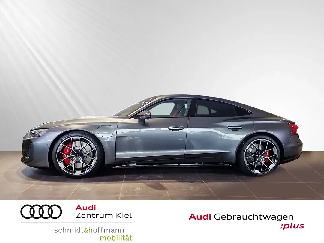 Audi RS e-tron GT - Thumbnail 1