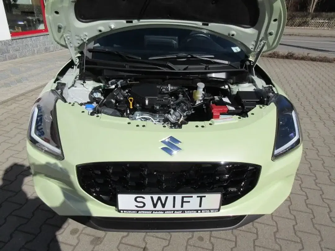 Suzuki Swift - Thumbnail 11