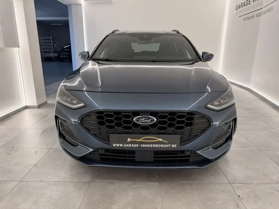 Ford Focus - Thumbnail 2