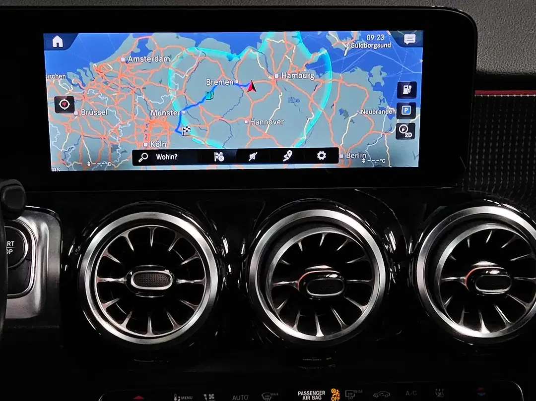 Mercedes-Benz EQB 300 - Thumbnail 6