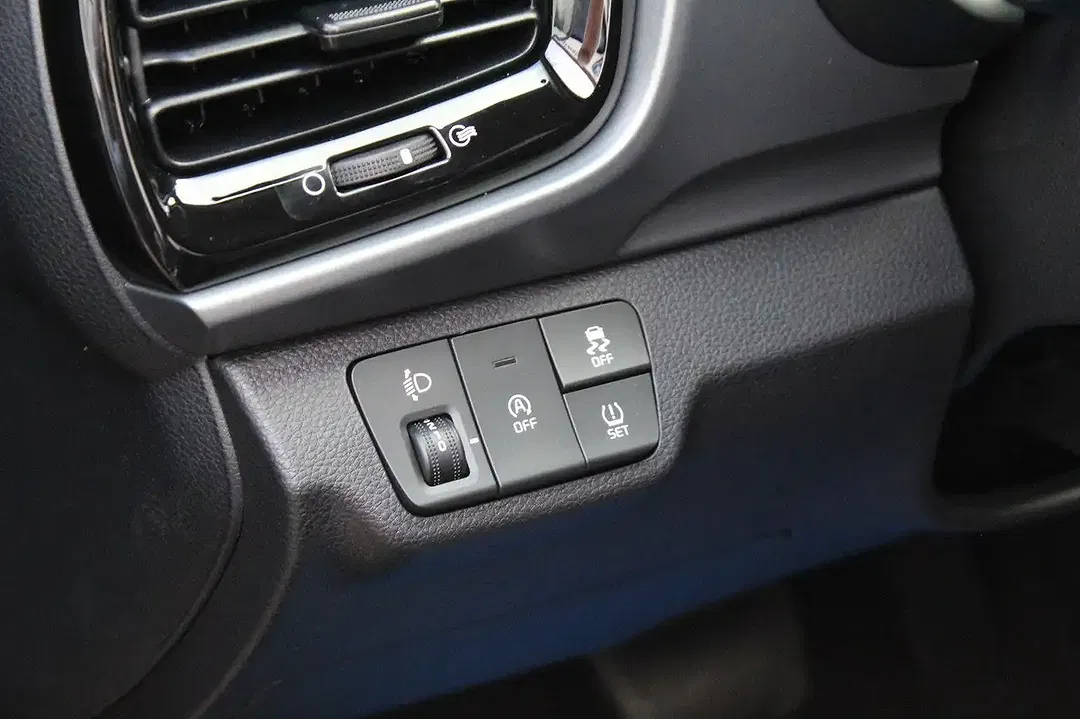 Kia Stonic - Thumbnail 10