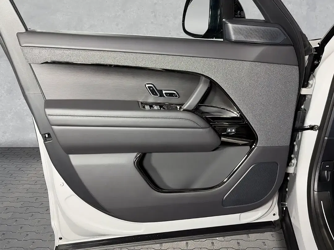 Land Rover Range Rover Sport - Thumbnail 15