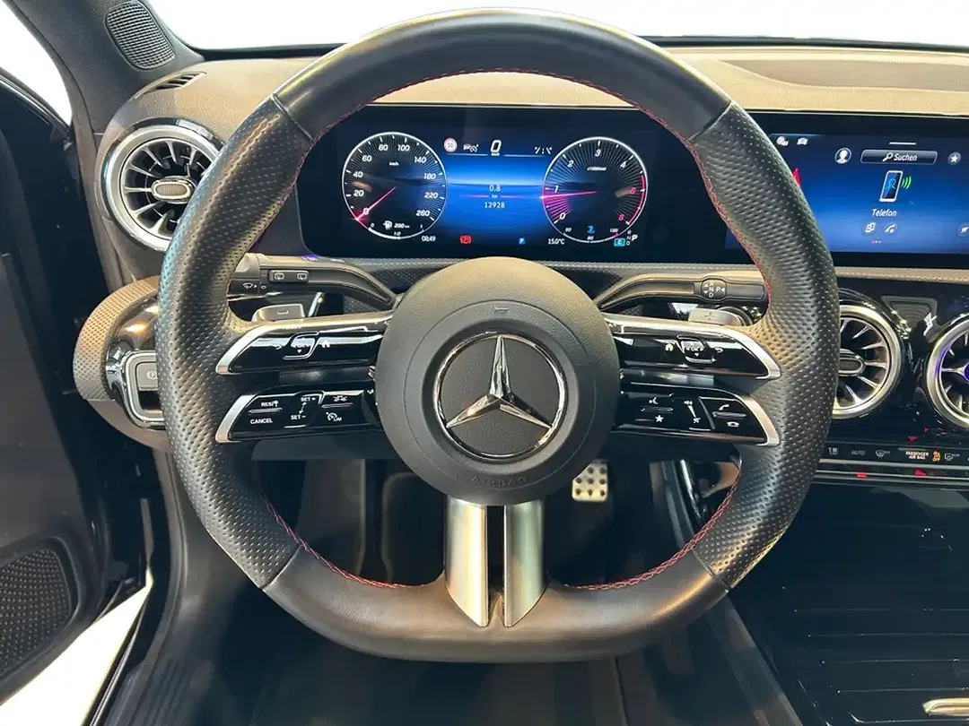 Mercedes-Benz A 200 - Thumbnail 10