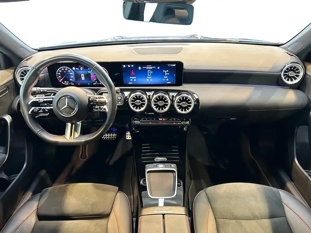 Mercedes-Benz A 200 - Thumbnail 14