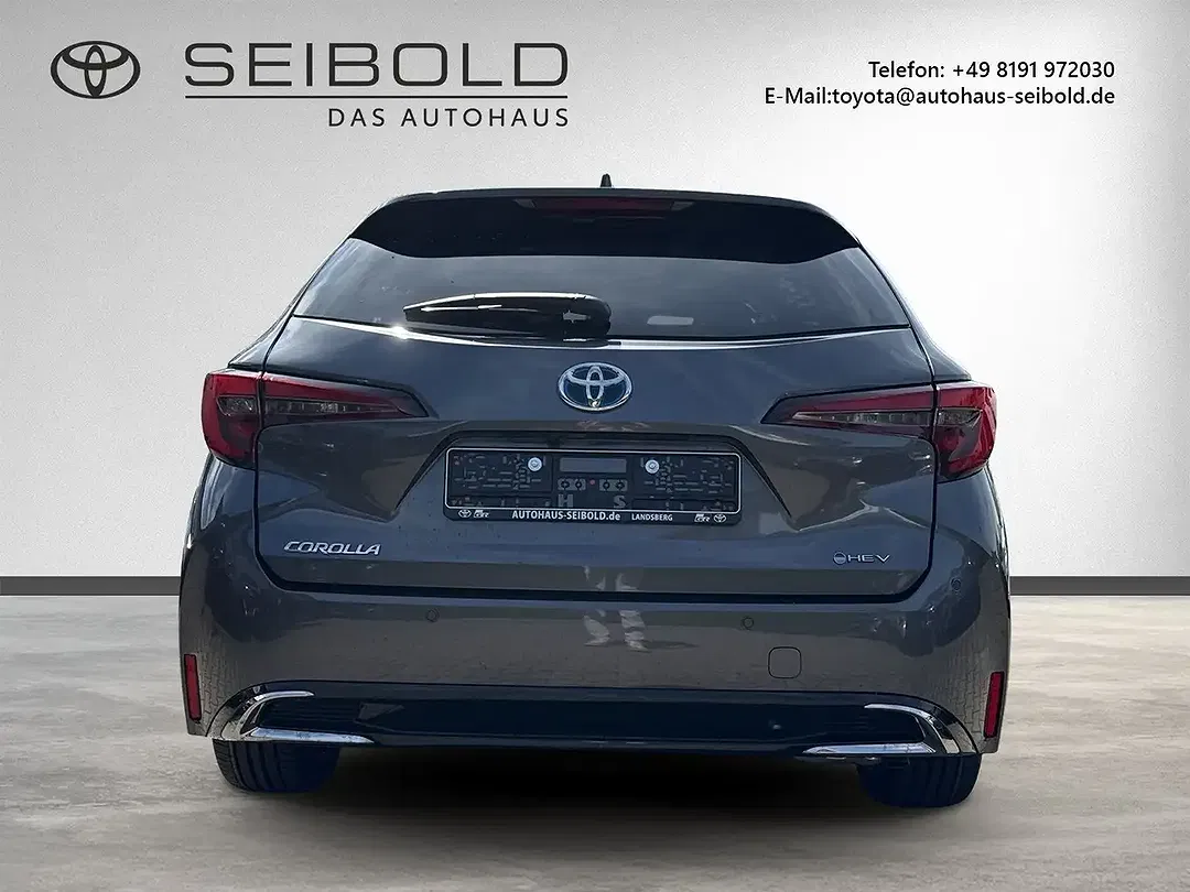 Toyota Corolla - Thumbnail 4