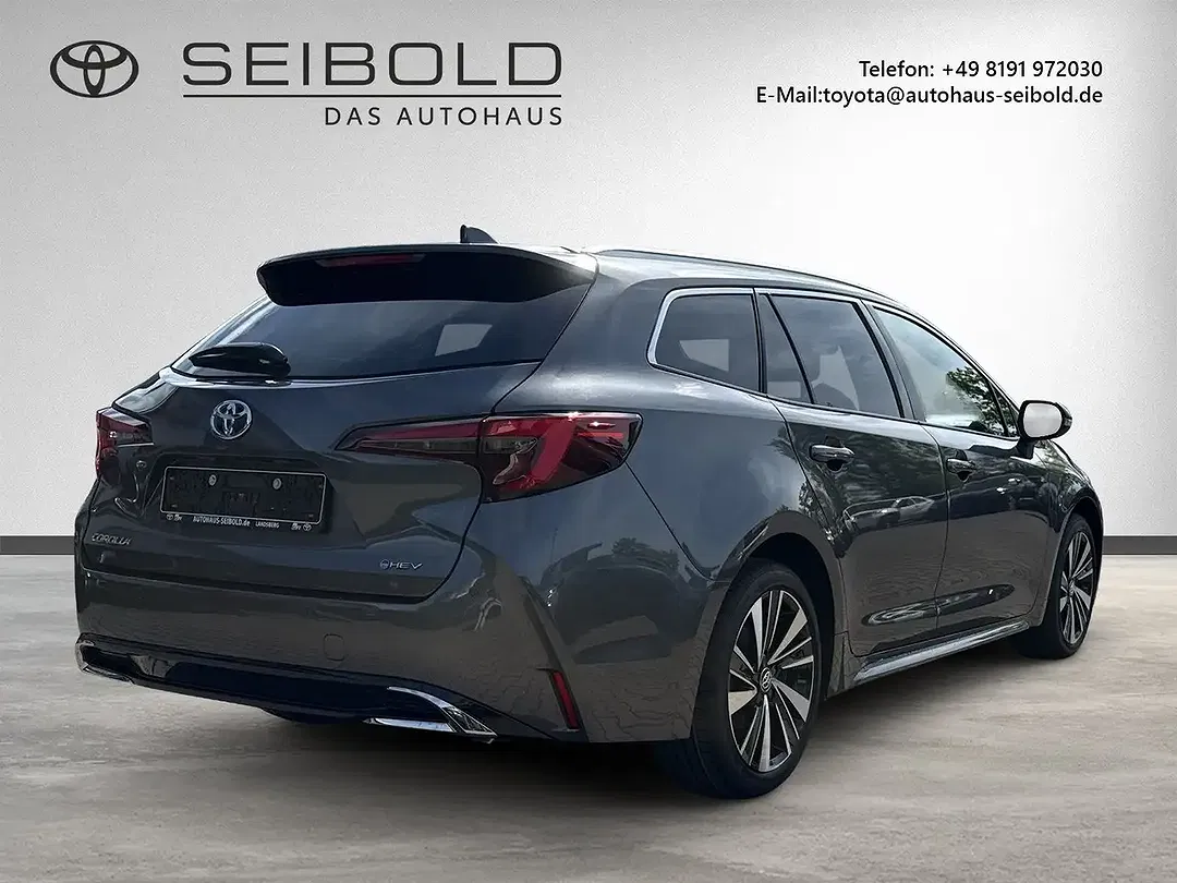 Toyota Corolla - Thumbnail 5