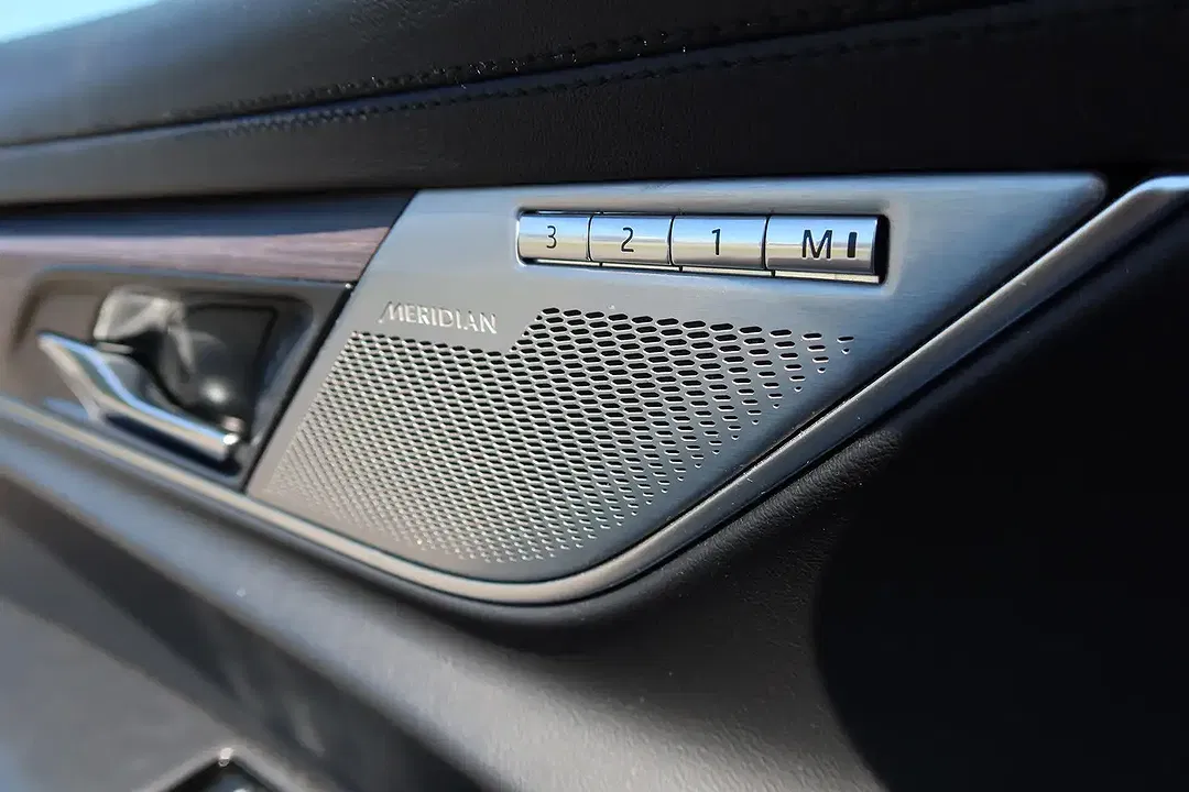 Jaguar XF - Thumbnail 10