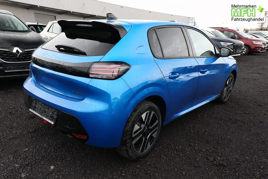 Peugeot 208 - Thumbnail 2