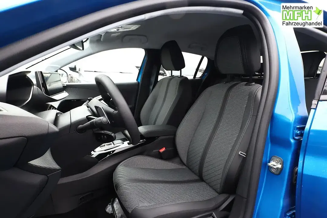 Peugeot 208 - Thumbnail 5
