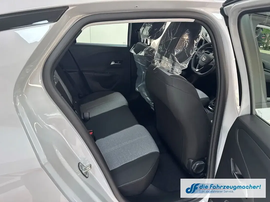 Opel Corsa - Thumbnail 11