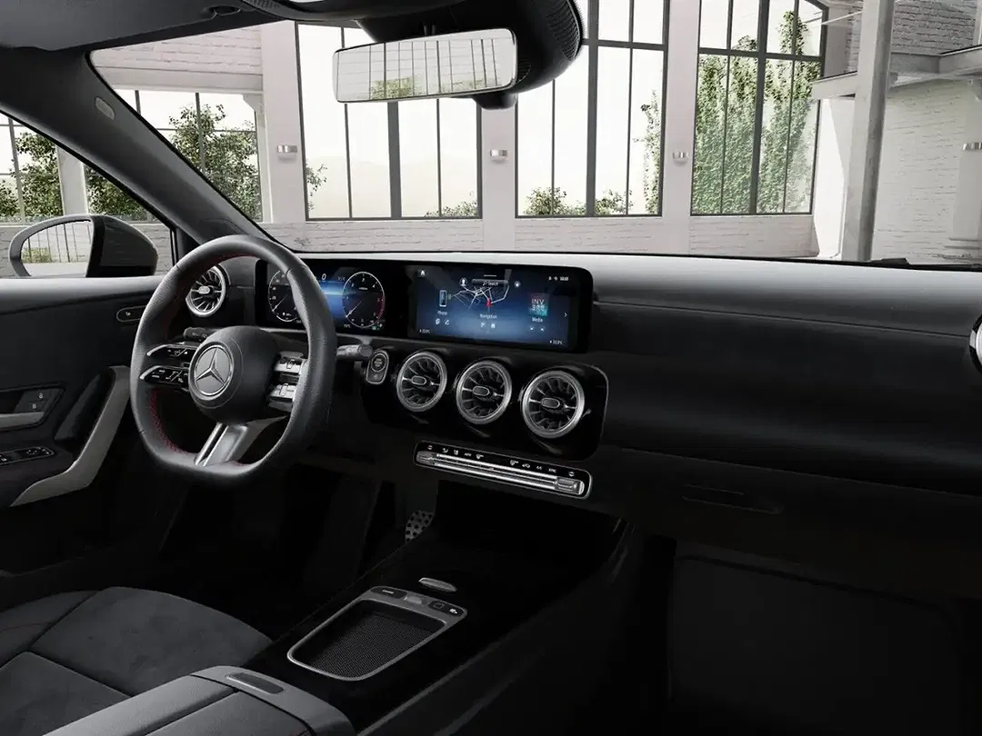 Mercedes-Benz A 200 - Thumbnail 11
