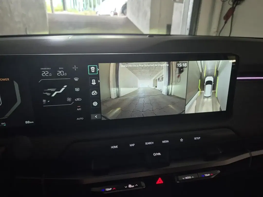 Kia EV3 - Thumbnail 5