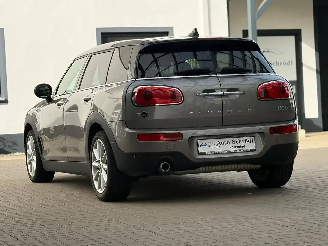 MINI Cooper Clubman - Thumbnail 4