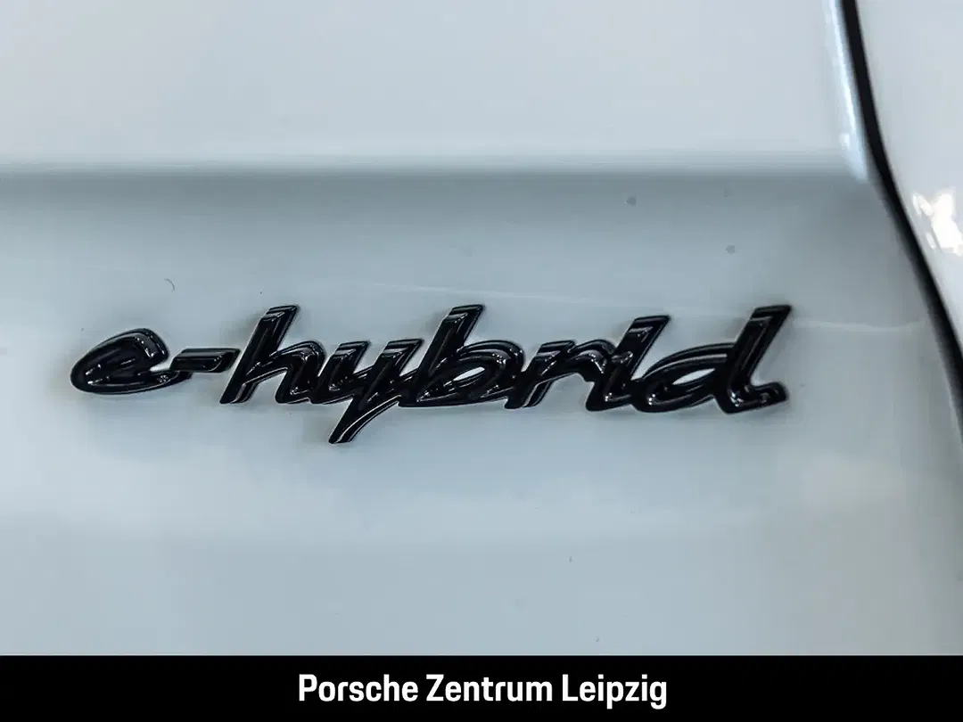 Porsche Panamera - Thumbnail 8