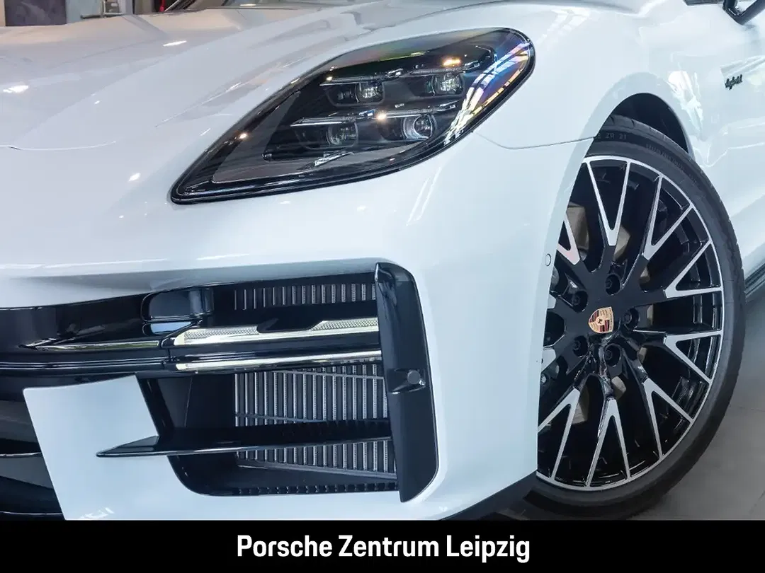 Porsche Panamera - Thumbnail 9
