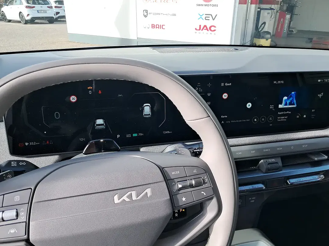 Kia EV3 - Thumbnail 9
