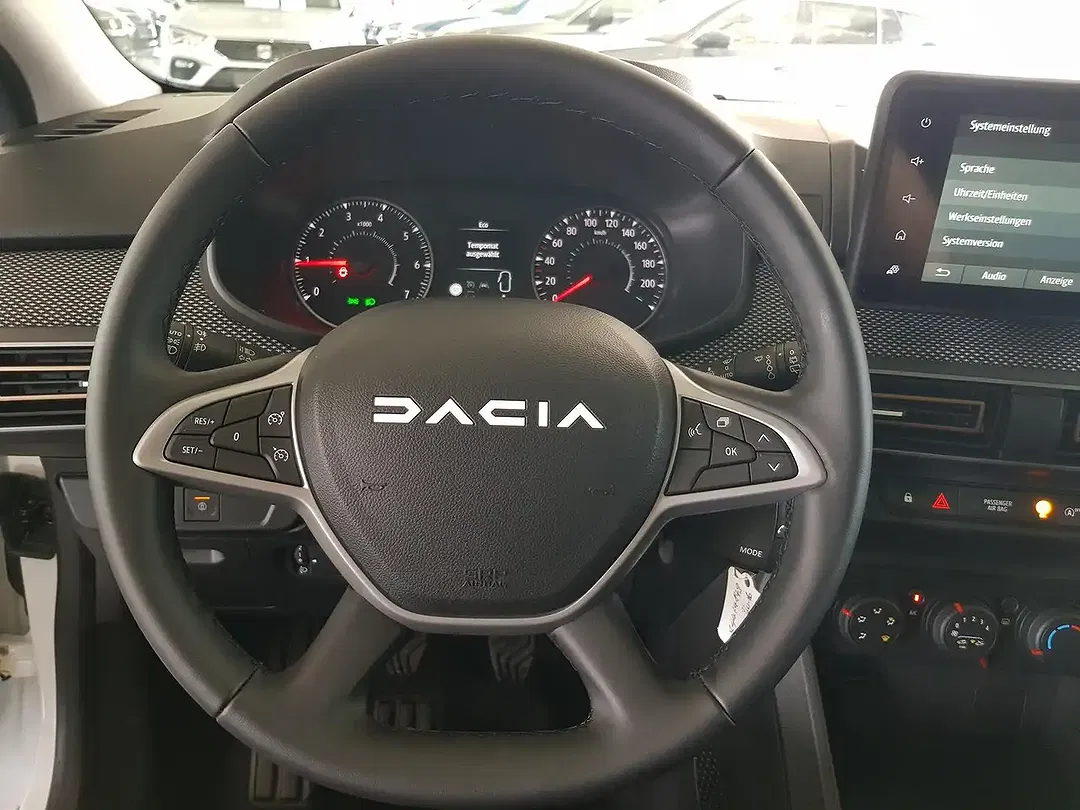 Dacia Sandero - Thumbnail 8