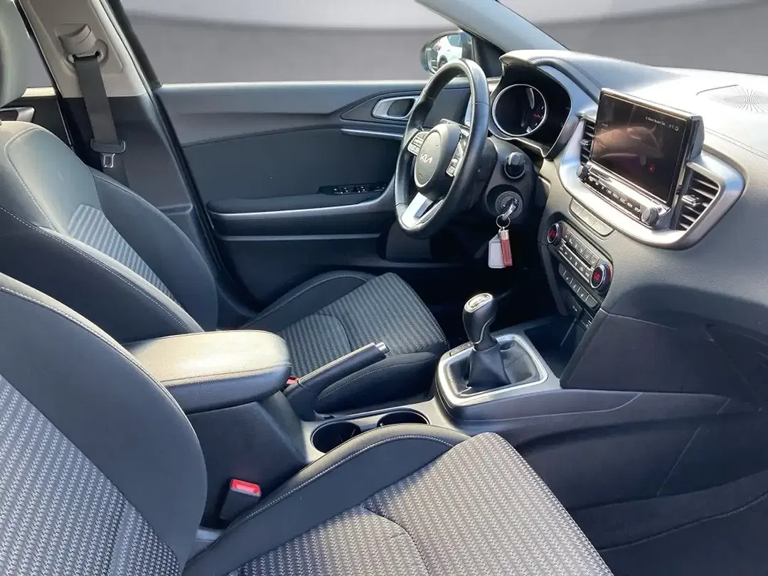 Kia Ceed / cee'd - Thumbnail 11