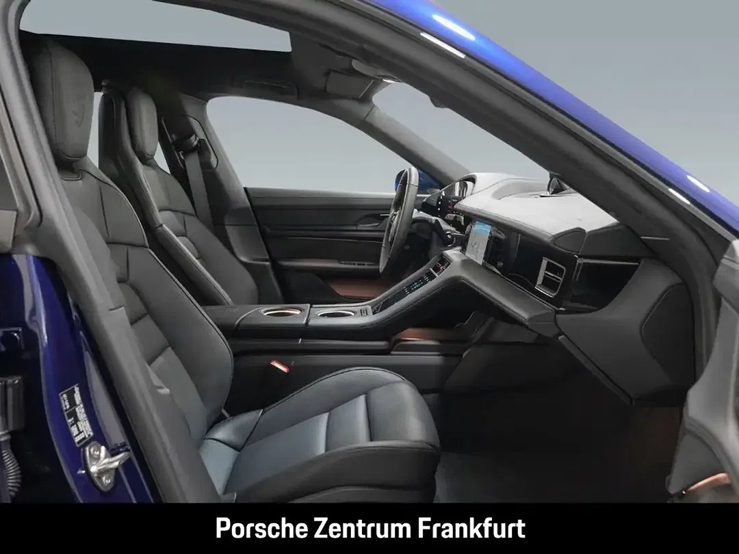 Porsche Taycan - Thumbnail 15