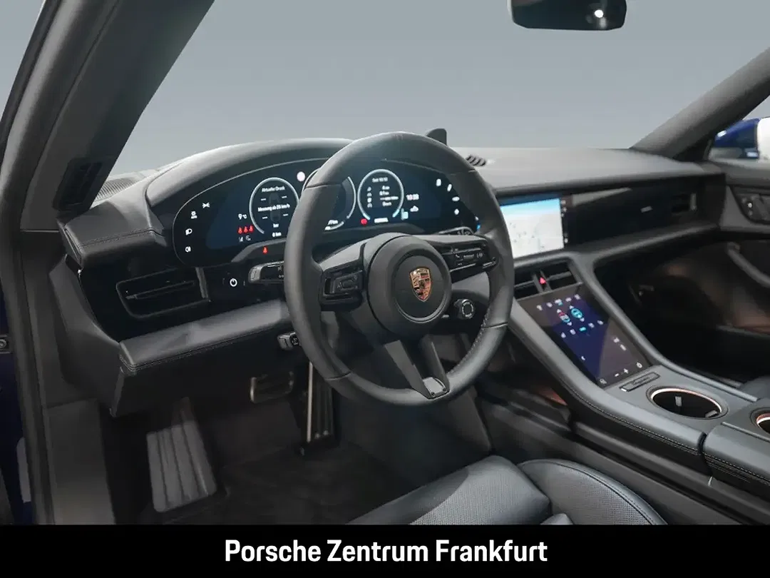Porsche Taycan - Thumbnail 7