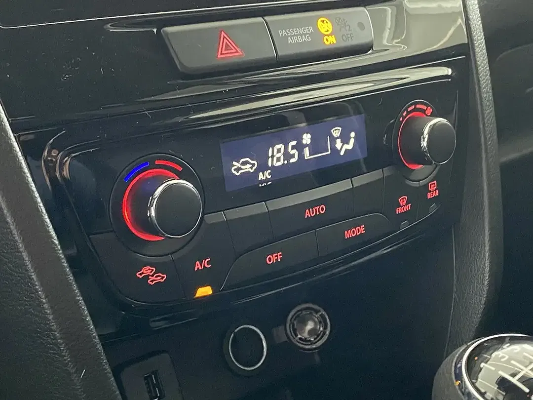 Suzuki Vitara - Thumbnail 9