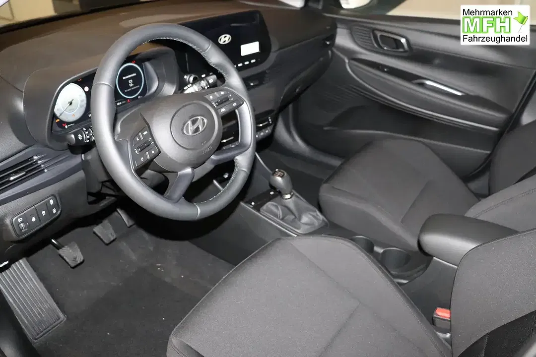 Hyundai i20 - Thumbnail 10