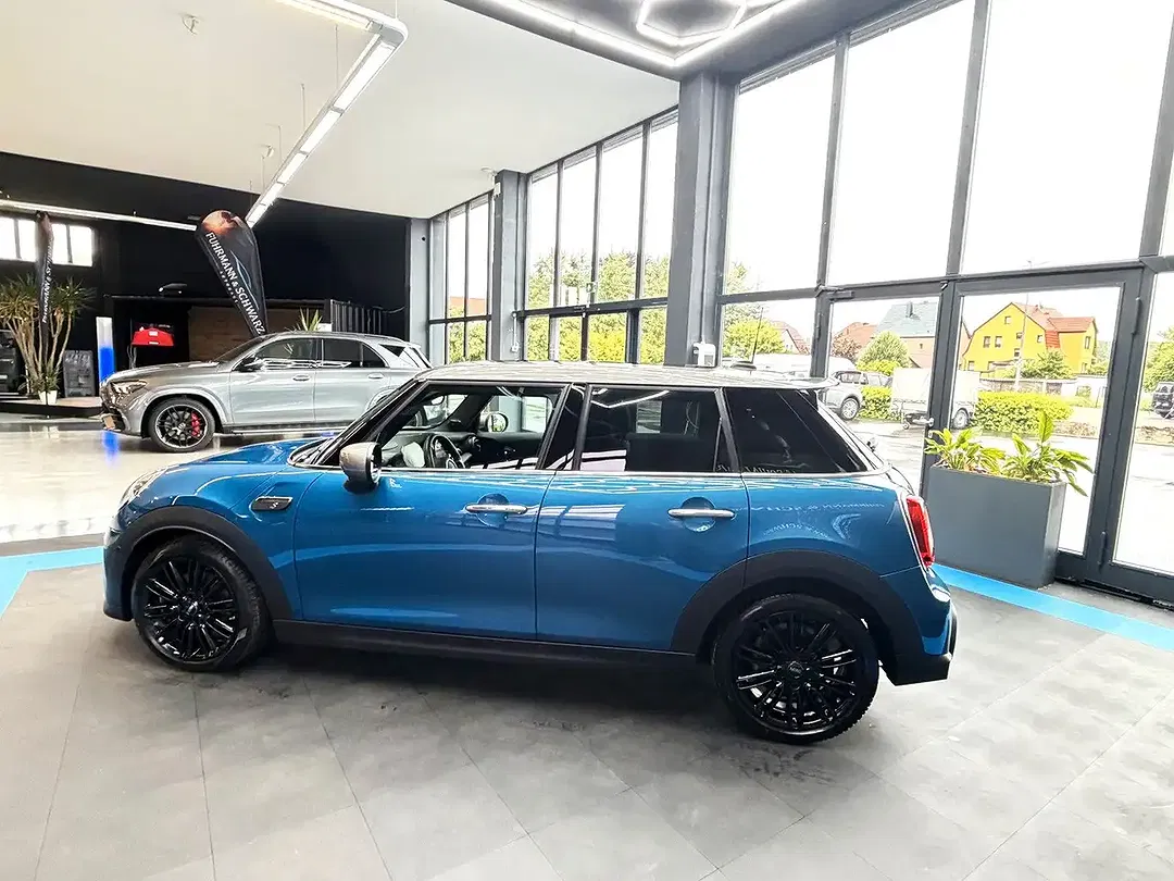 MINI Cooper S - Thumbnail 6